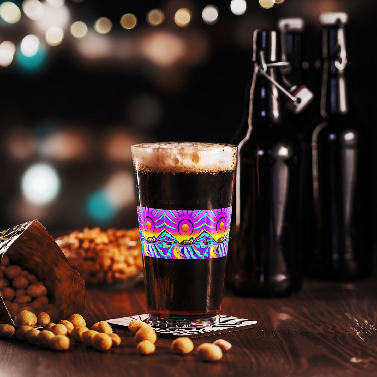 Shaker pint glass