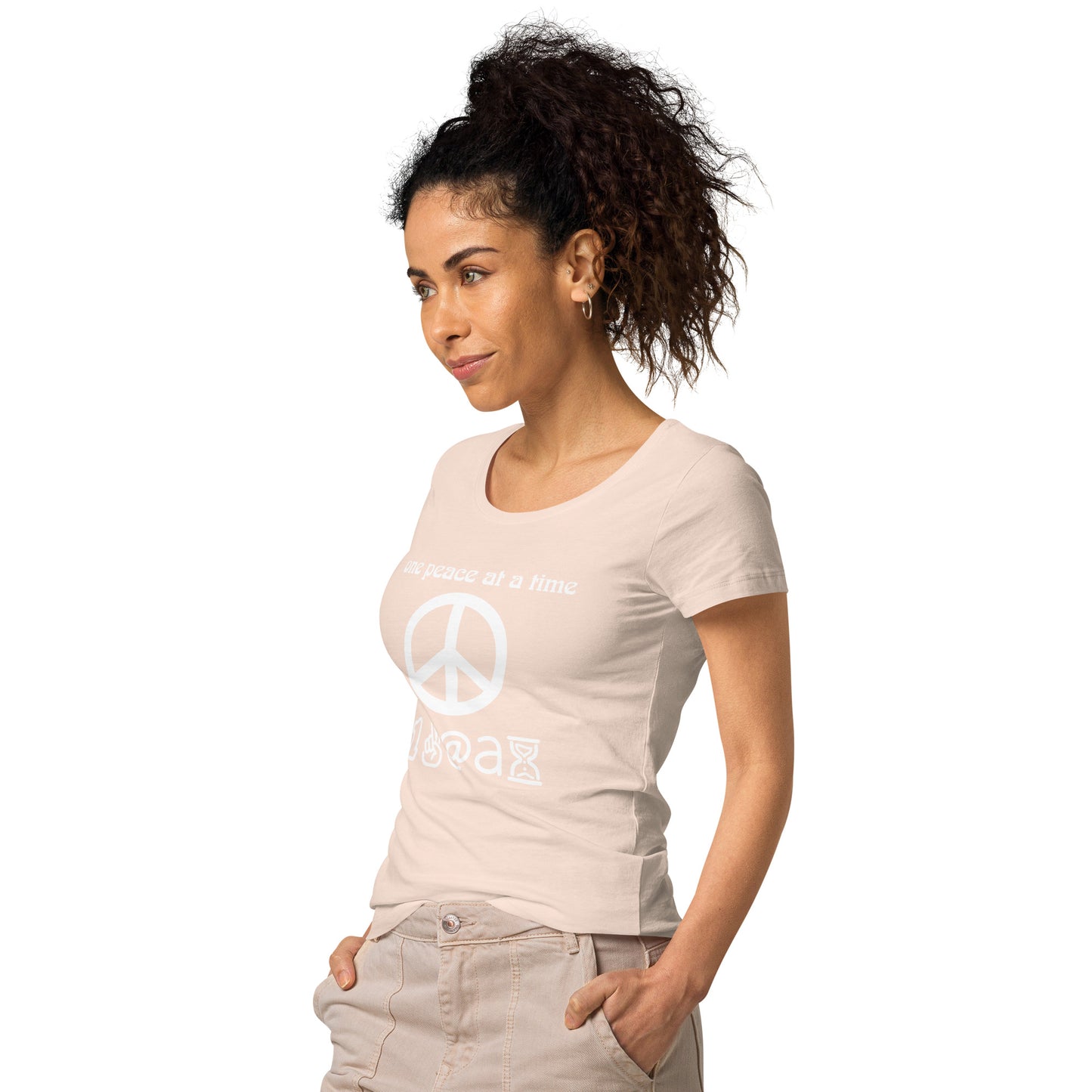 Women’s basic organic t-shirt